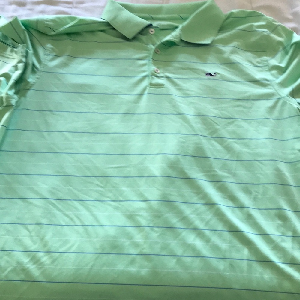 Men’s golf shirt